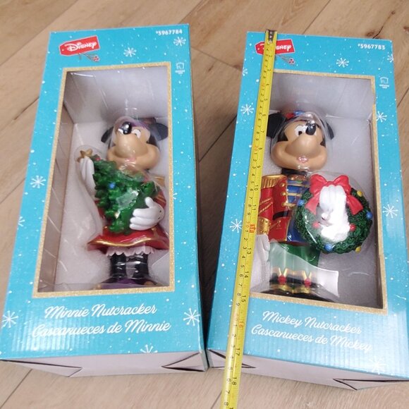 Disney Mickey & Minnie Mouse Large 15" Nutcracker Holiday Christmas Decor Set - Picture 7 of 16